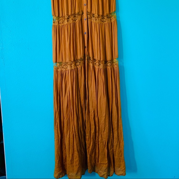 Boho Laced Button-Up Dress - Picture 2 of 5